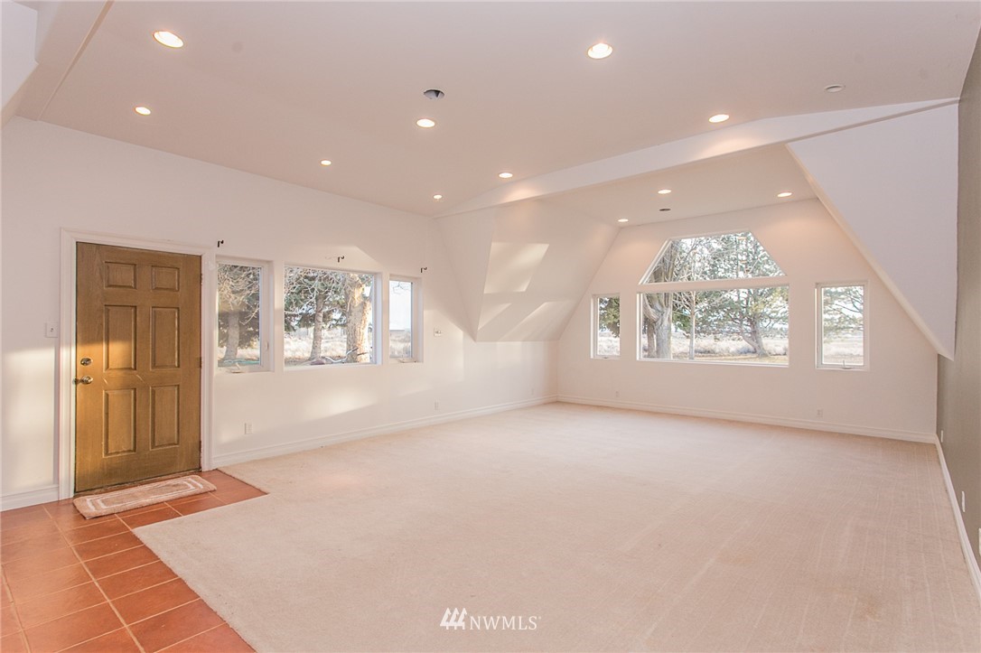 3630 Rd F Northeast Moses Lake, WA 98837 - Photo 11 of 25 Gallery Image 11