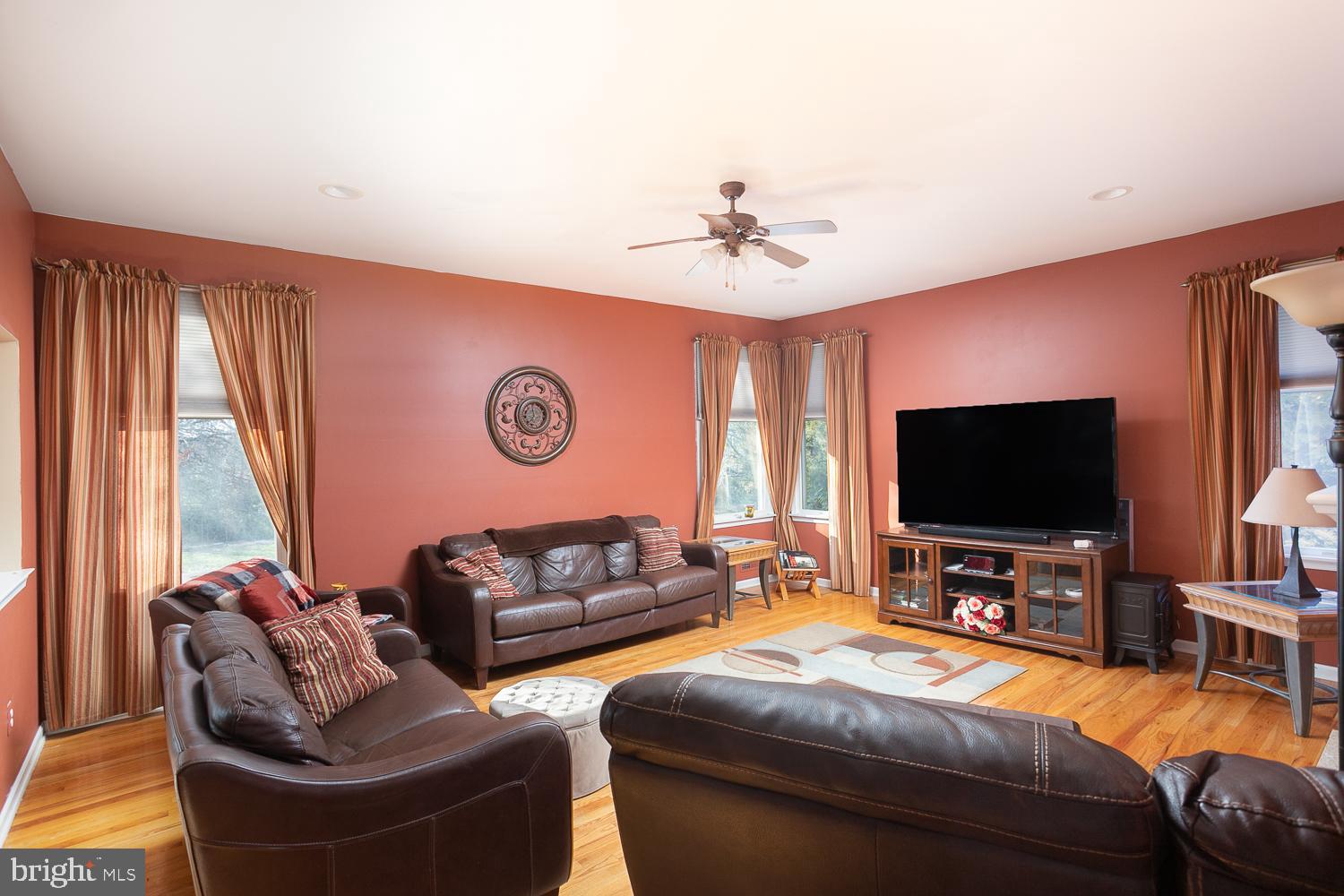90 Province Line Road Wrightstown, NJ 08562 - Photo 11 of 48