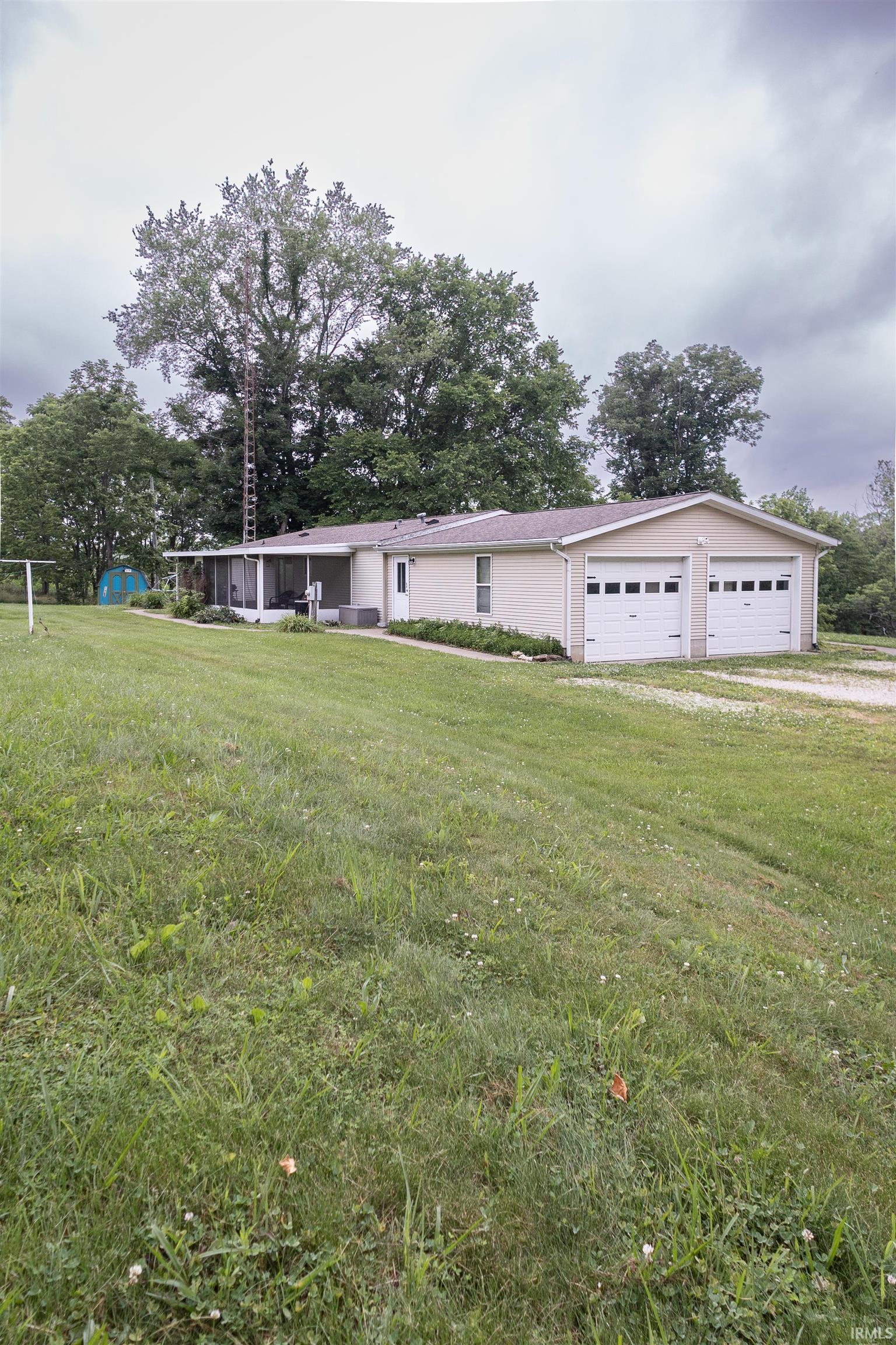 3590 Maul Ridge Road Bedford, IN 47421 - Photo 7 of 32