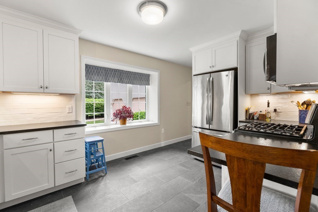 15 Quisset Brook Road, Unit 15 Milton, MA 02186 - Photo 10 of 27