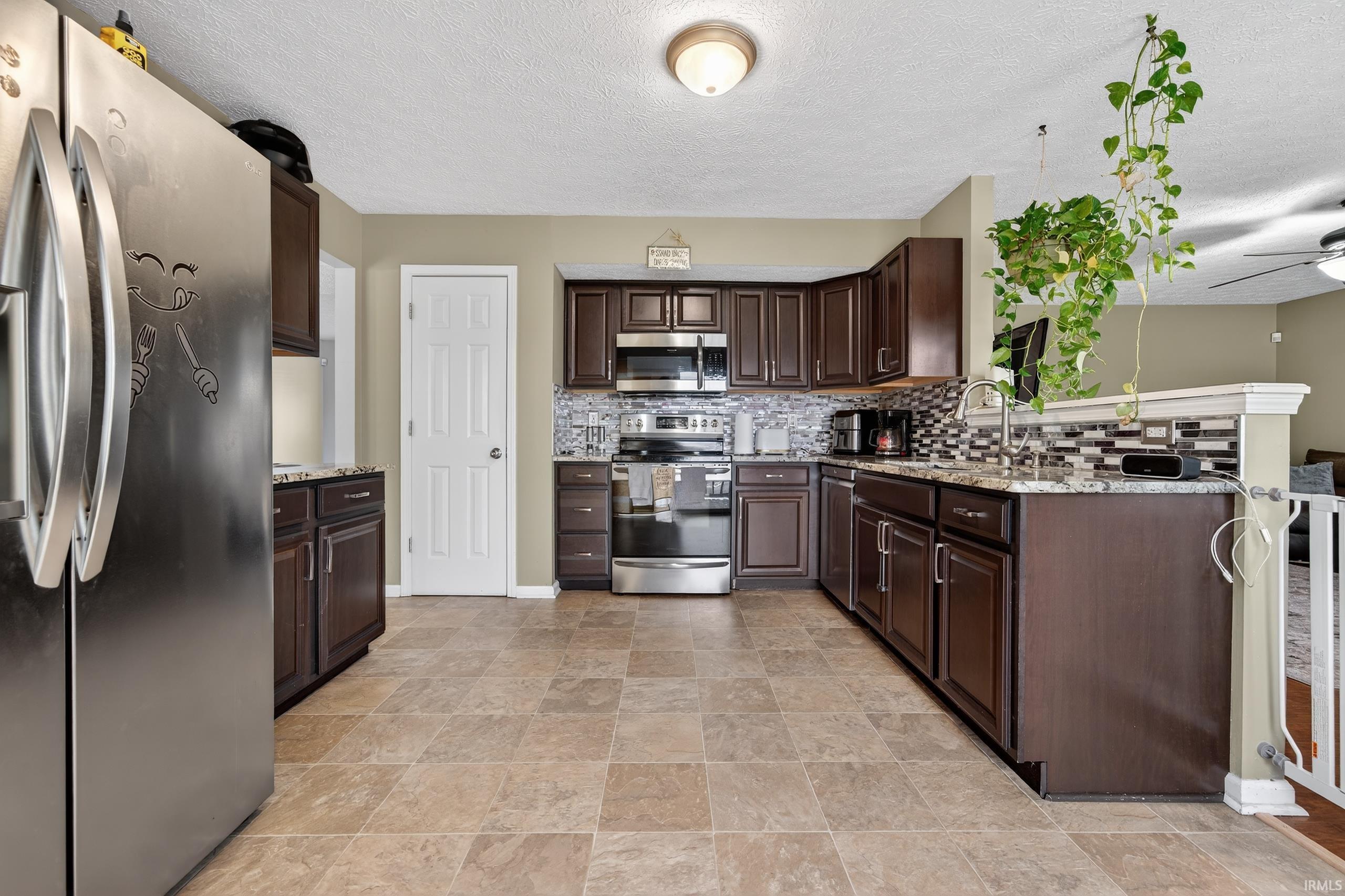 978 Boulder Way Kokomo, IN 46902 - Photo 8 of 30