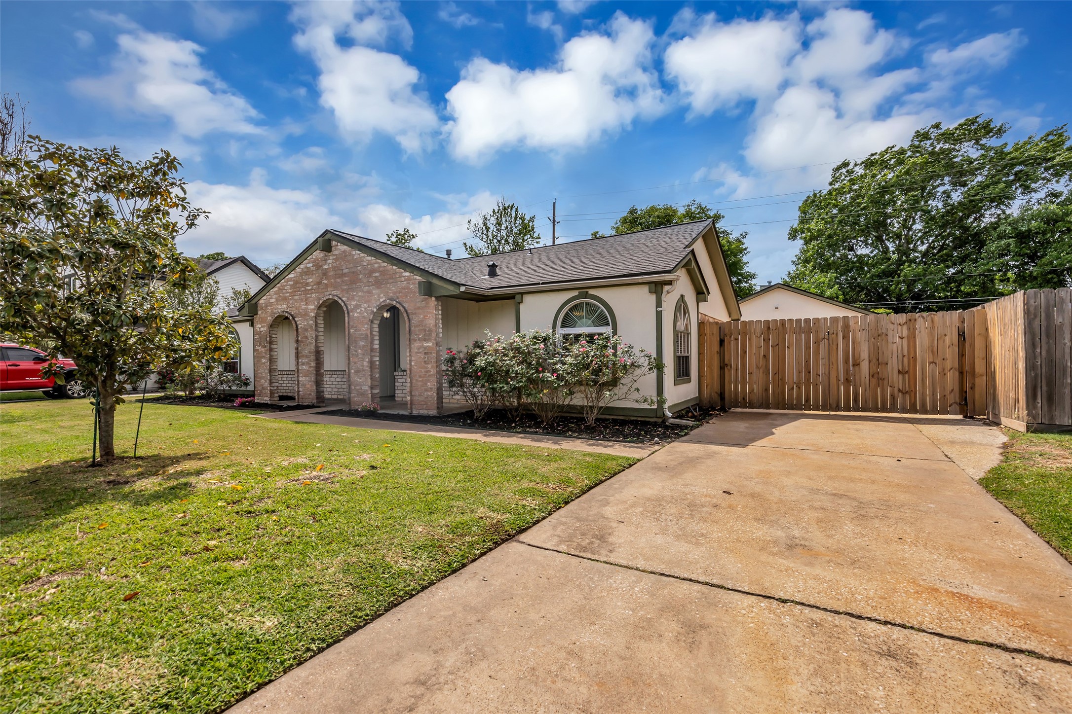 21807 Meadowhill Drive Spring, TX 77388 - Photo 4 of 25