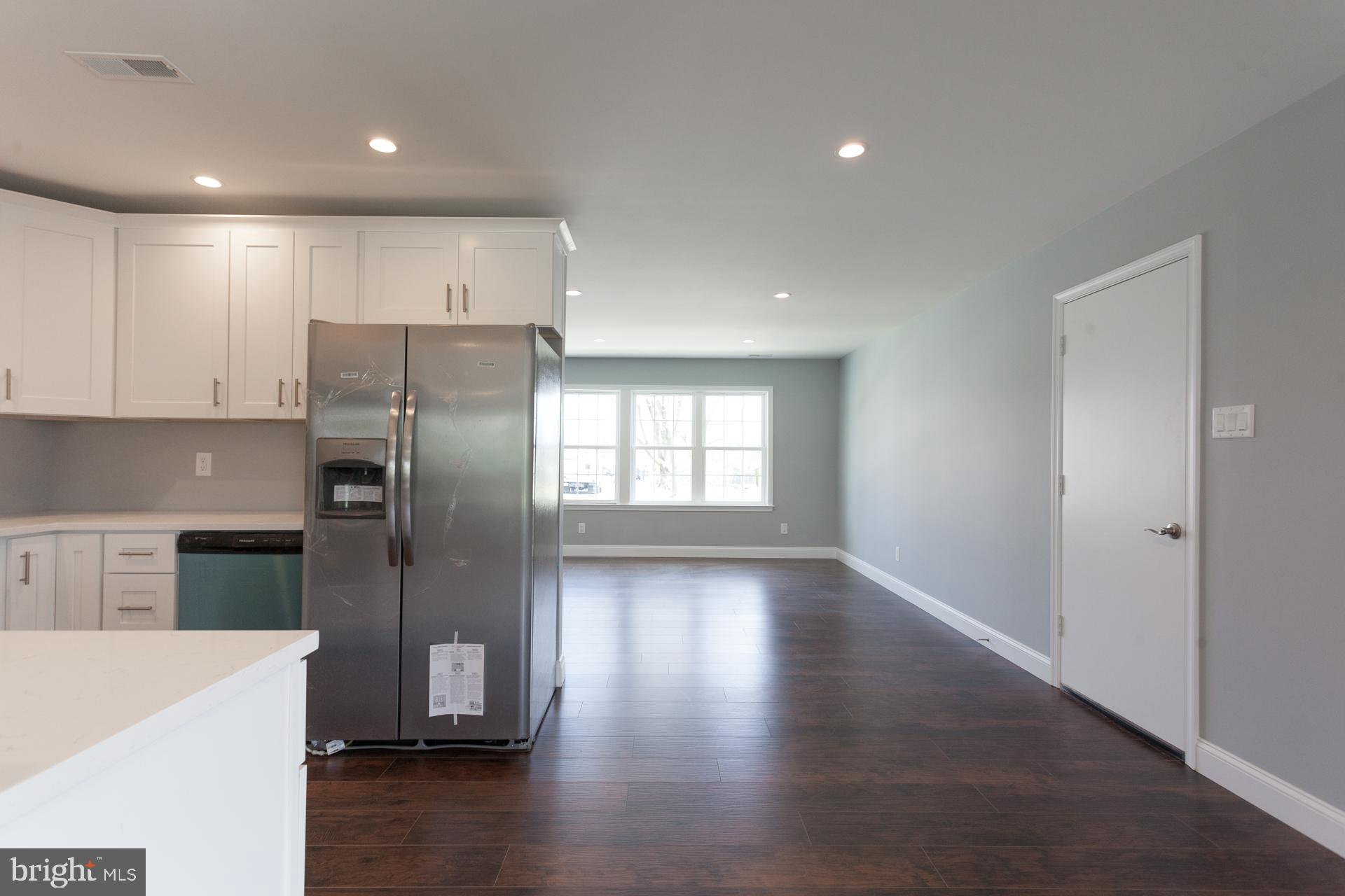 9 Cardinal Road Levittown, PA 19057 - Photo 11 of 29 Gallery Image 11