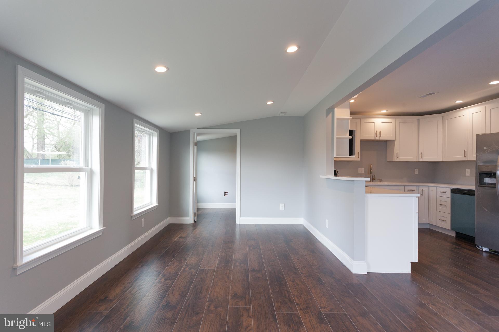 9 Cardinal Road Levittown, PA 19057 - Photo 14 of 29 Gallery Image 14