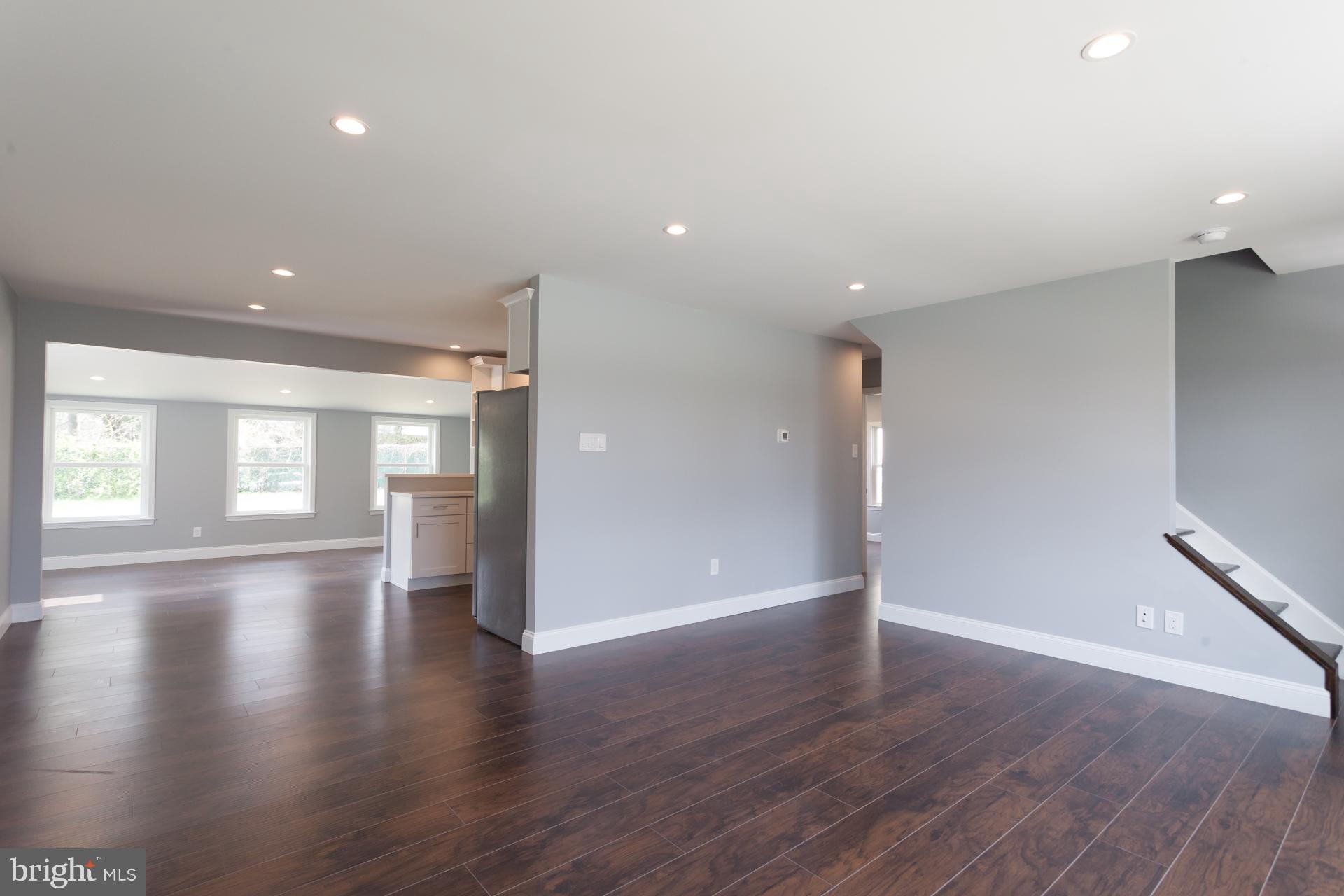 9 Cardinal Road Levittown, PA 19057 - Photo 5 of 29 Plenty of open living space