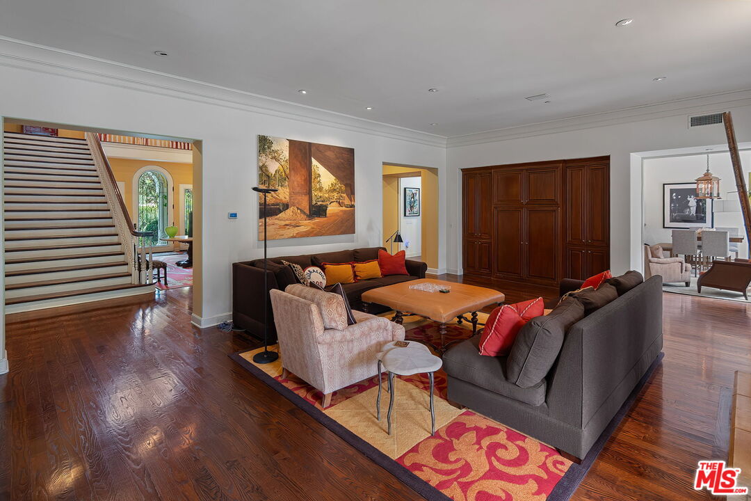 13935 Durham Road Beverly Hills, CA 90210 - Photo 9 of 21