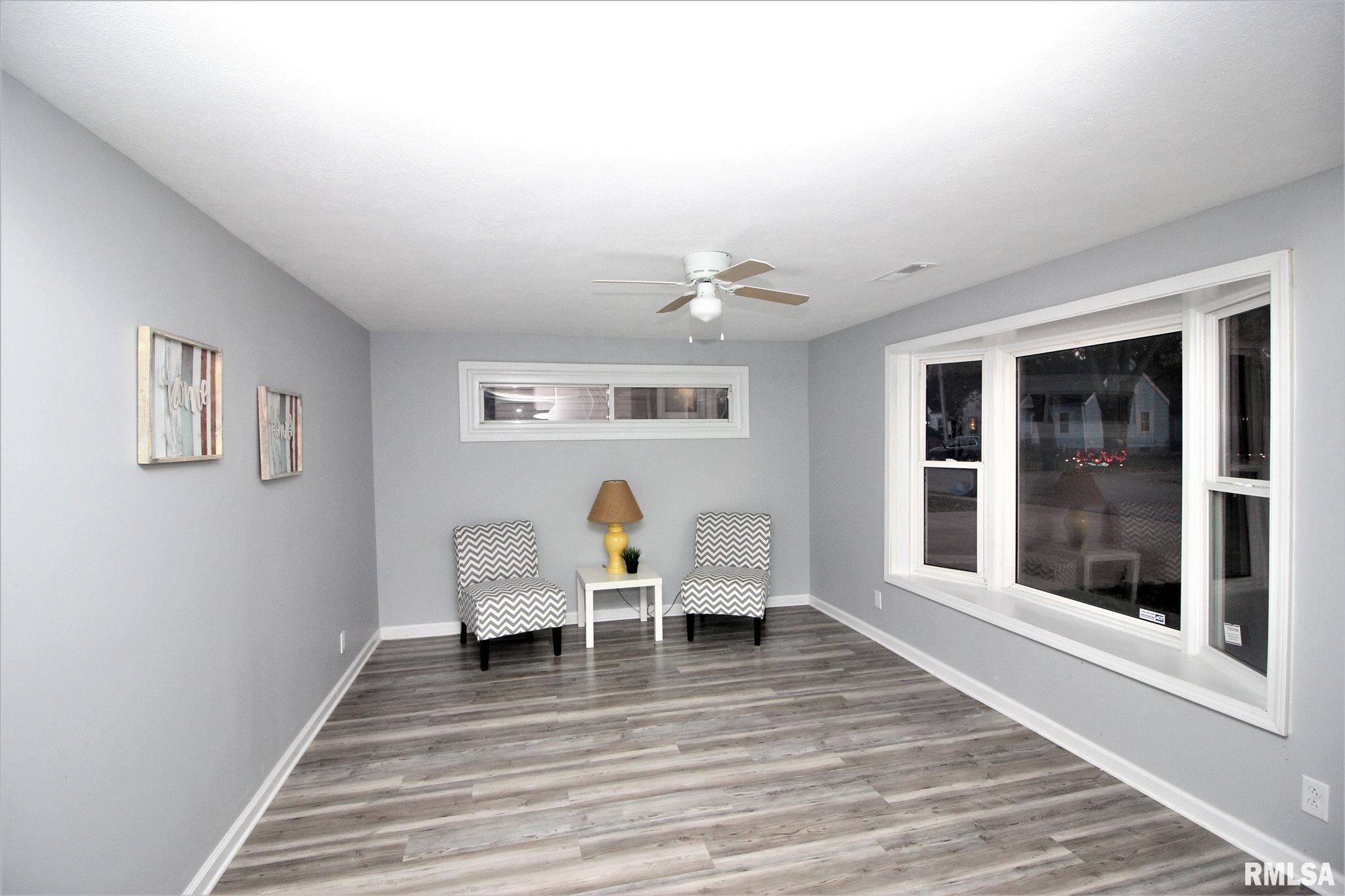 2305 East Keys Avenue Springfield, IL 62702 - Photo 11 of 22