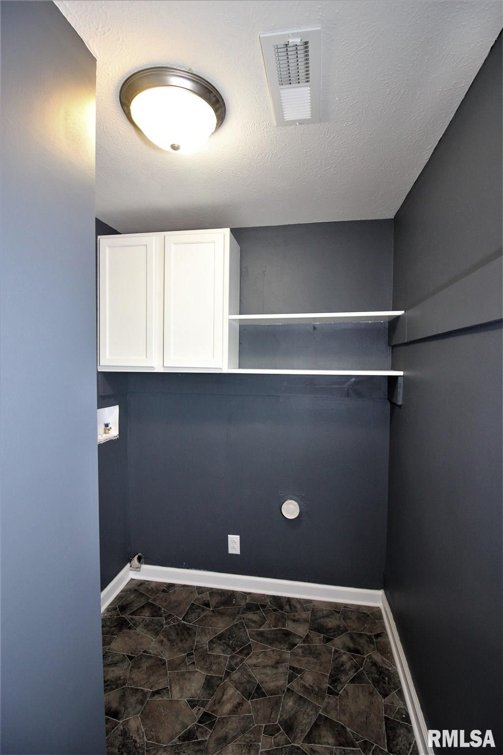 2305 East Keys Avenue Springfield, IL 62702 - Photo 20 of 22