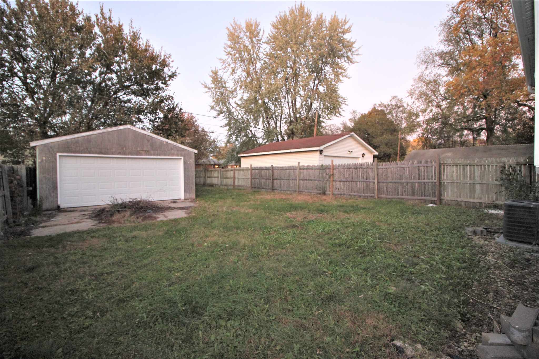 2305 East Keys Avenue Springfield, IL 62702 - Photo 21 of 22