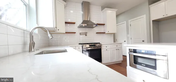 $799,900 | 11 B Fairview Avenue, Perkasie, PA 18944