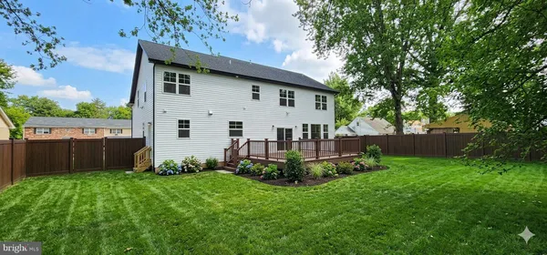 $799,900 | 11 B Fairview Avenue, Perkasie, PA 18944