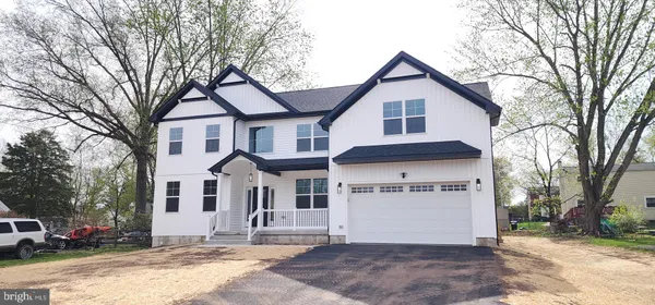 $799,900 | 11 B Fairview Avenue, Perkasie, PA 18944
