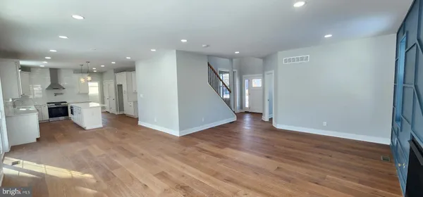 $799,900 | 11 B Fairview Avenue, Perkasie, PA 18944