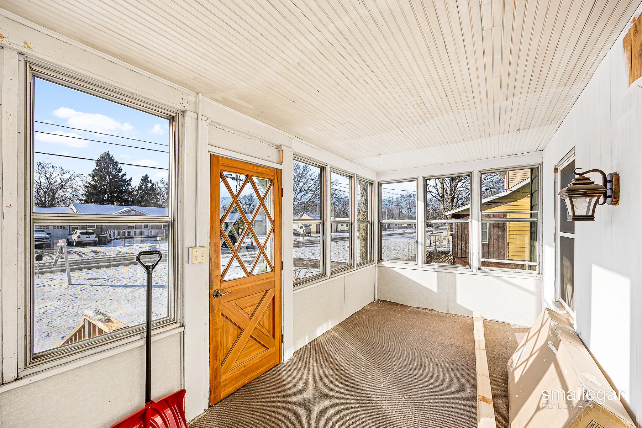 2040 Lawnel Avenue Muskegon, MI 49441 - Photo 3 of 46 16