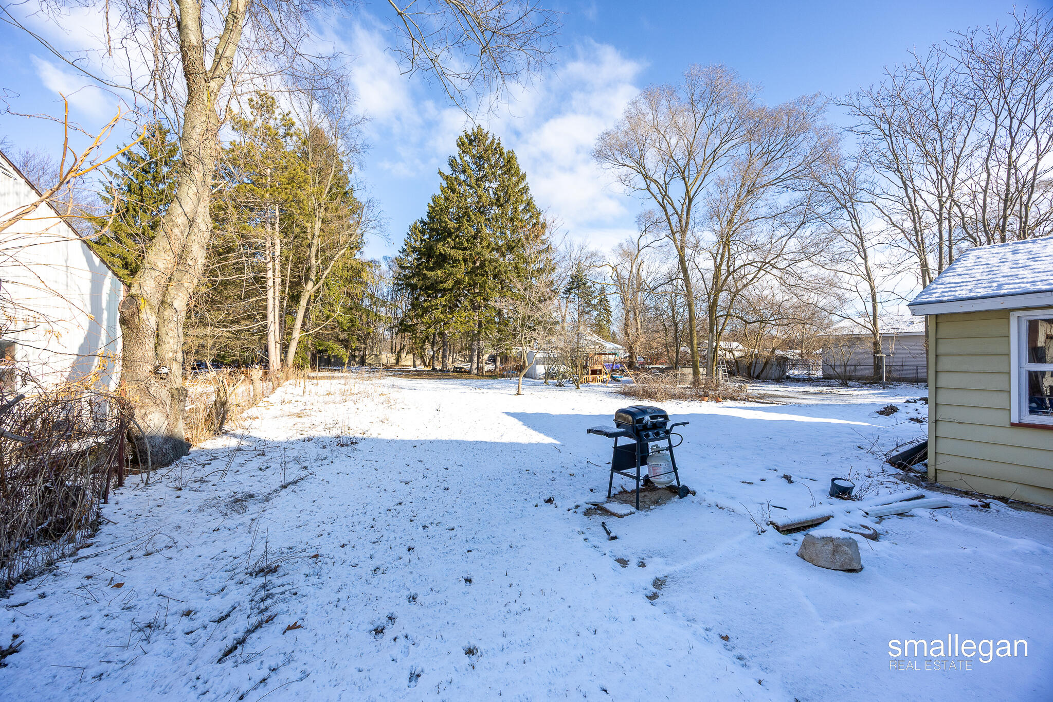 2040 Lawnel Avenue Muskegon, MI 49441 - Photo 31 of 46 22