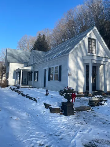 $486,000 | 2295 Quechee Main Street, Hartford, VT 05059