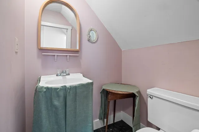 $486,000 | 2295 Quechee Main Street, Hartford, VT 05059