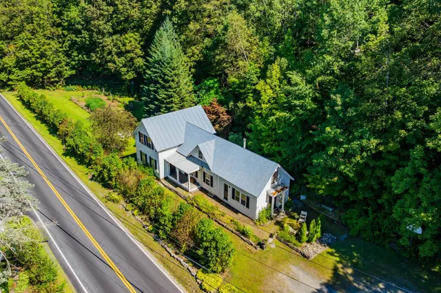 $486,000 | 2295 Quechee Main Street, Hartford, VT 05059