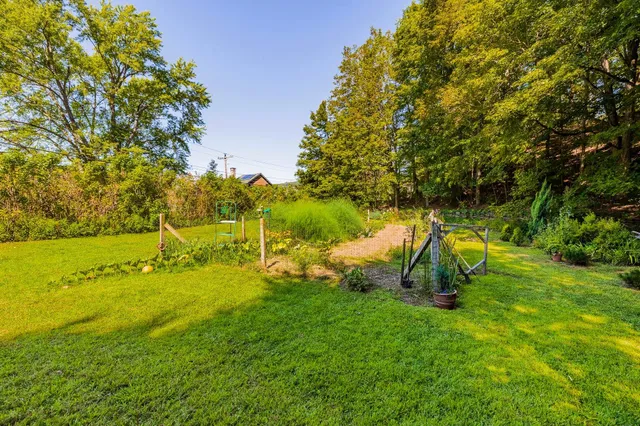 $486,000 | 2295 Quechee Main Street, Hartford, VT 05059