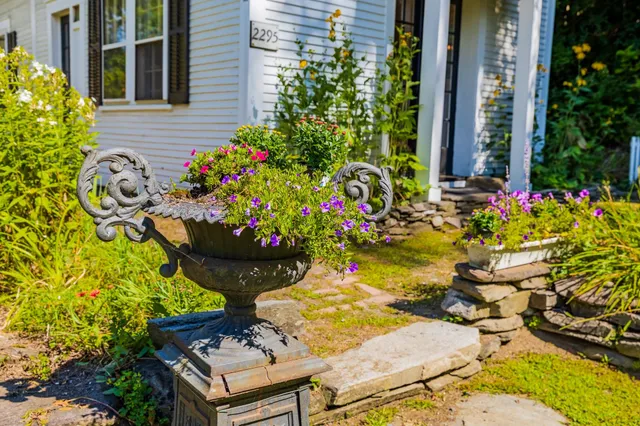 $486,000 | 2295 Quechee Main Street, Hartford, VT 05059