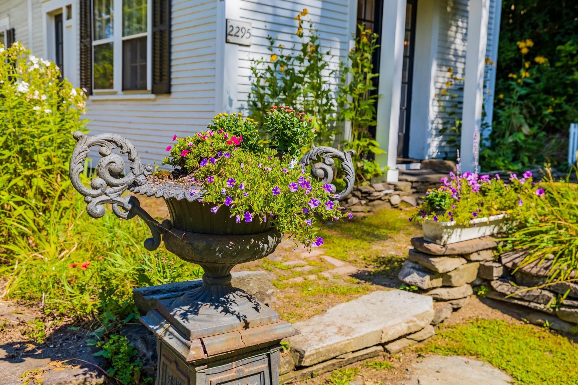2295 Quechee Main Street Hartford, VT 05059 - Photo 6 of 51