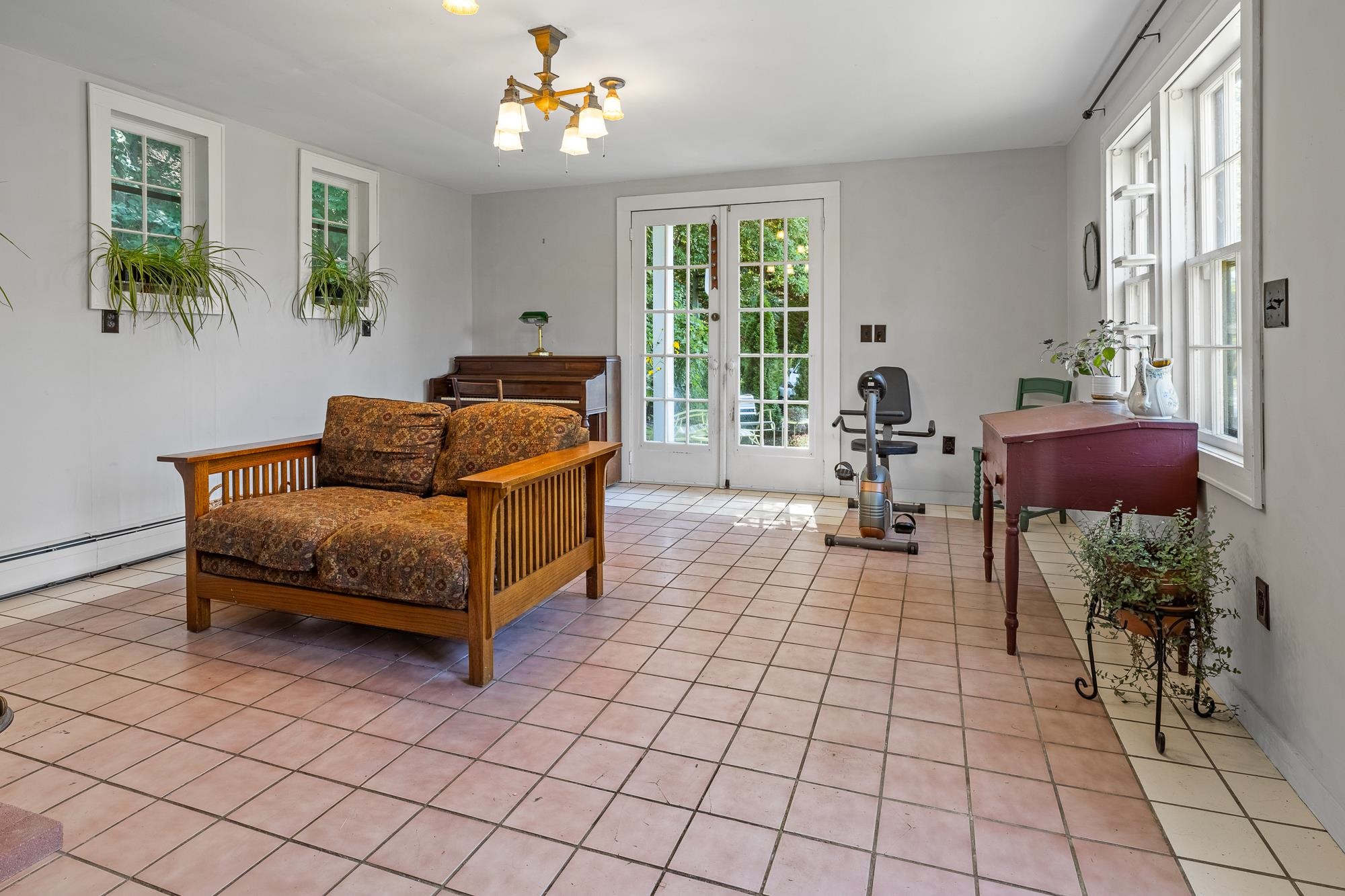 2295 Quechee Main Street Hartford, VT 05059 - Photo 10 of 51