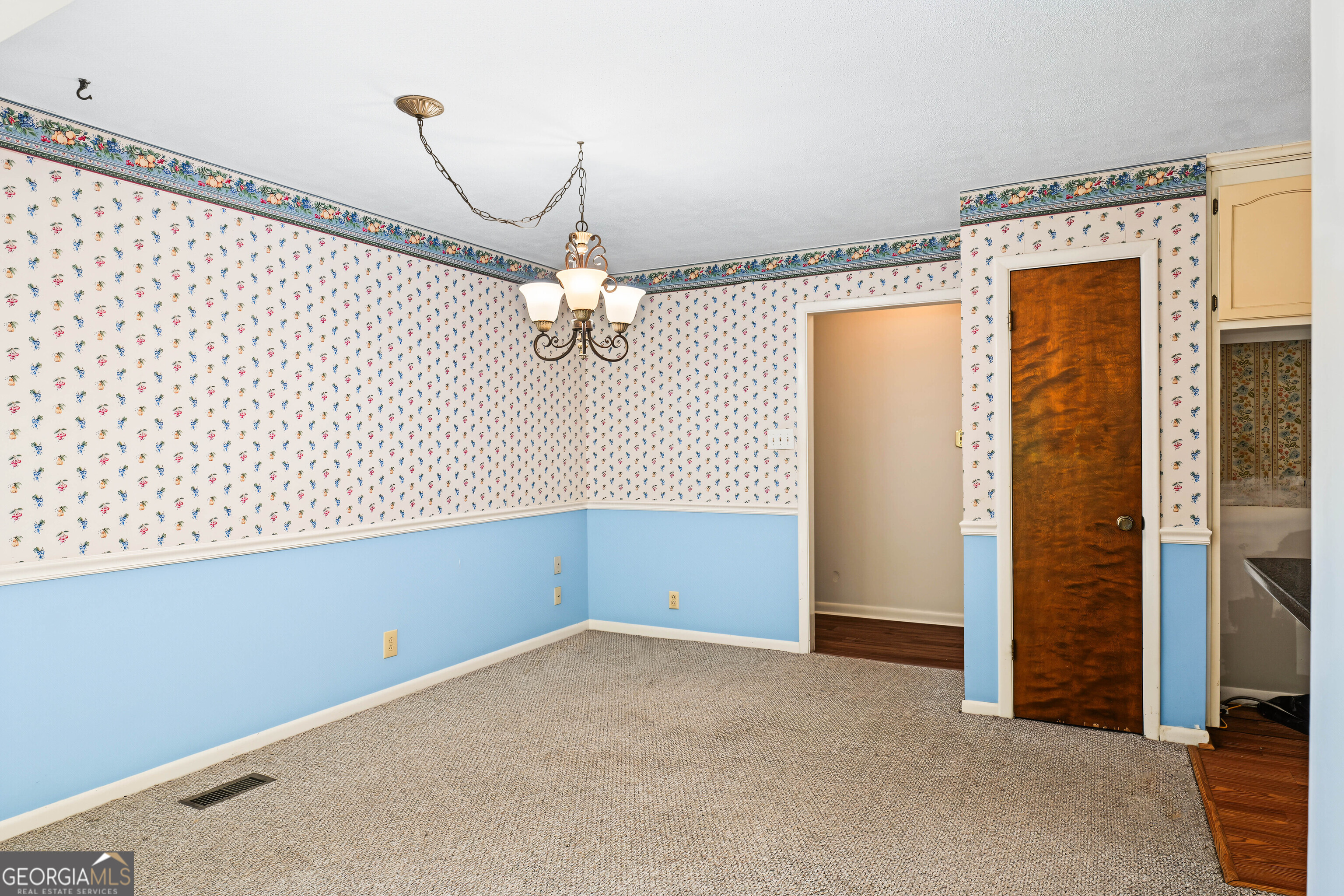 6998 Columbus Road Lizella, GA 31052 - Photo 37 of 76