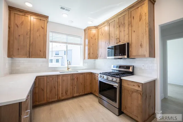 $419,900 | 459 Church Street, Idaho Falls, ID 83401