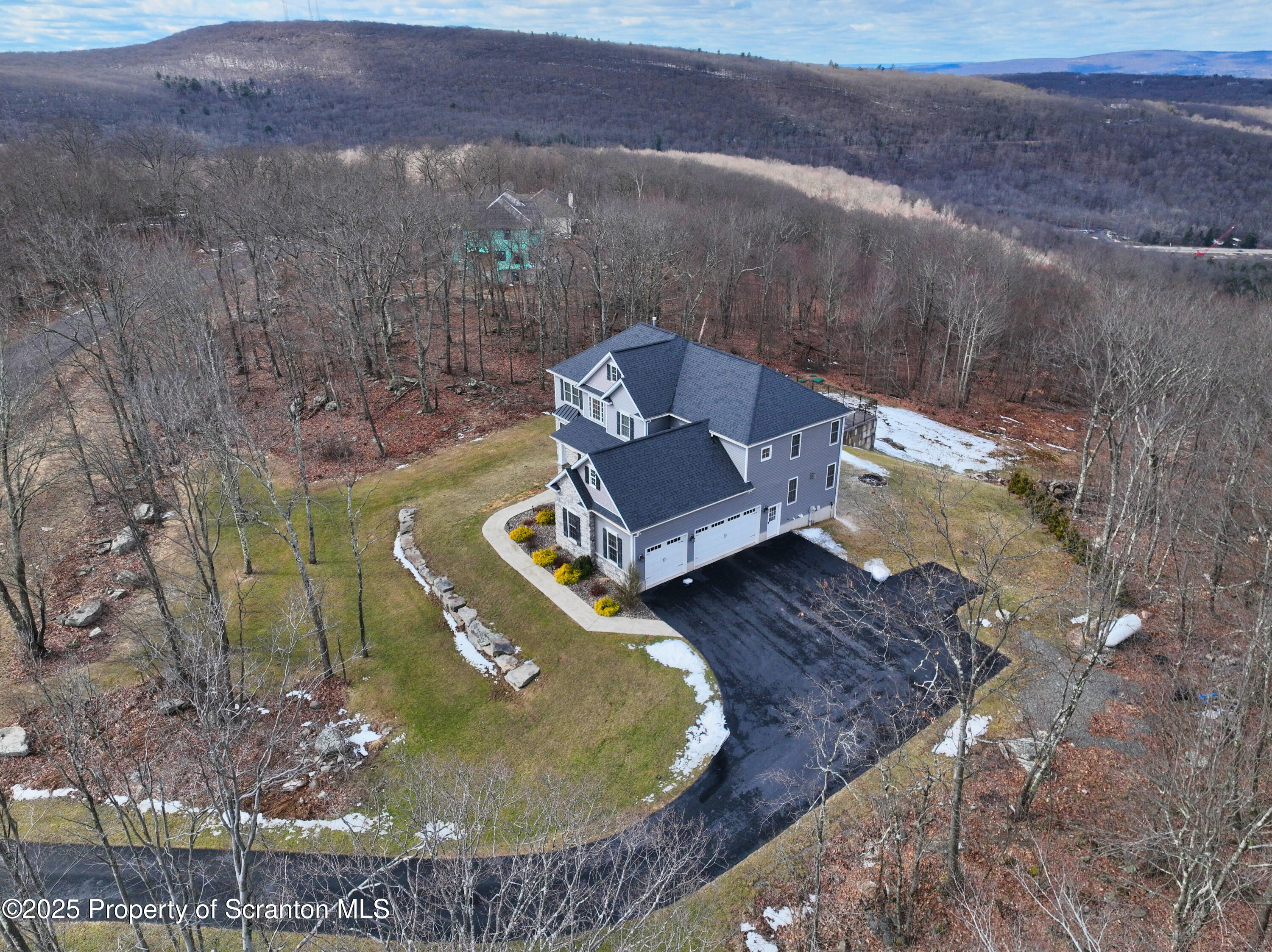 407 Summit Woods Road, Unit L44 Moscow, PA 18444 - Photo 125 of 131 Photo By Access Aerial 06