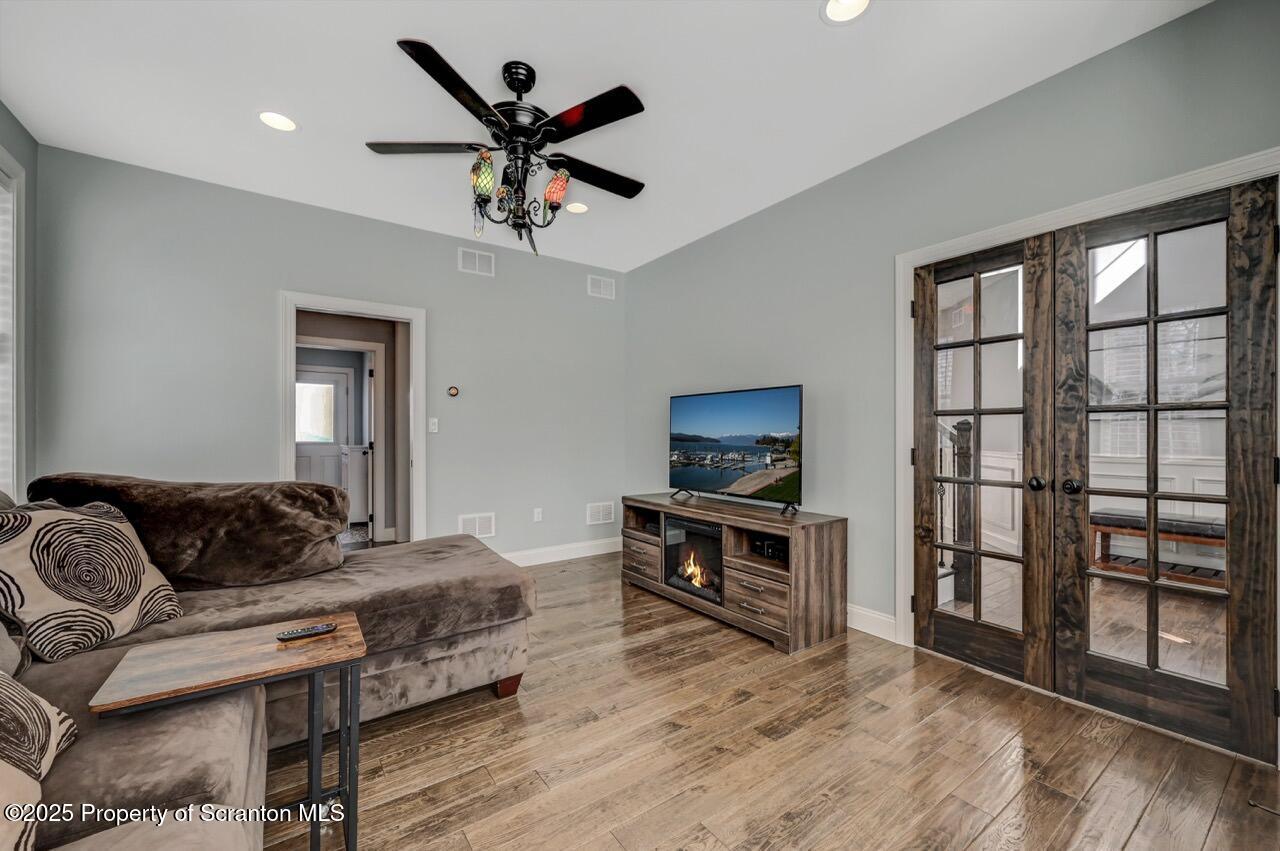 407 Summit Woods Road, Unit L44 Moscow, PA 18444 - Photo 50 of 131 407 Summit Woods Rd 45 Large