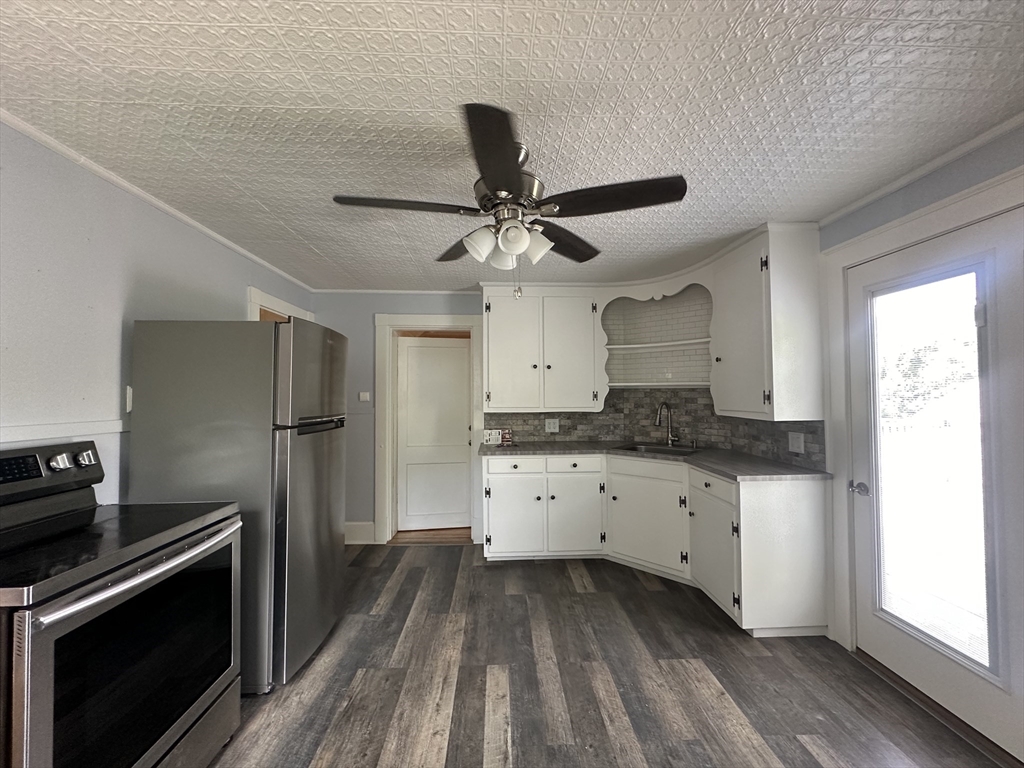 363 Concord Road, Unit 2 Billerica, MA 01821 - Photo 5 of 19