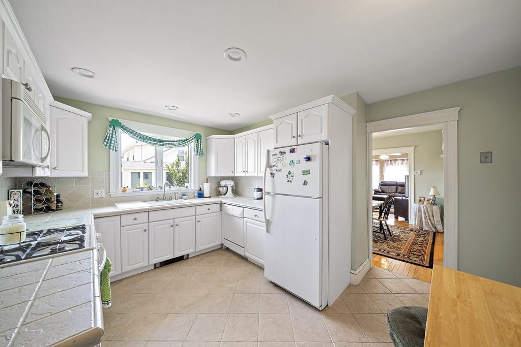 24 Faxon Road Quincy, MA 02171 - Photo 11 of 35 Gallery Image 11