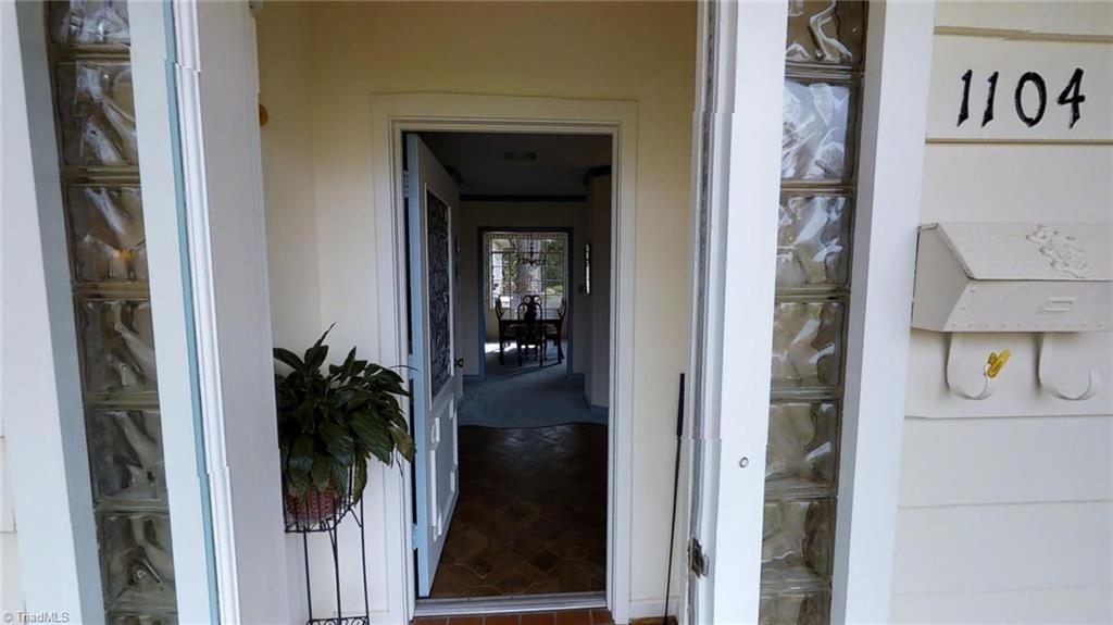 1104 Rockford Road High Point, NC 27262 - Photo 4 of 30 Welcome Home!! Beautiful entry opens up to spacious foyer!