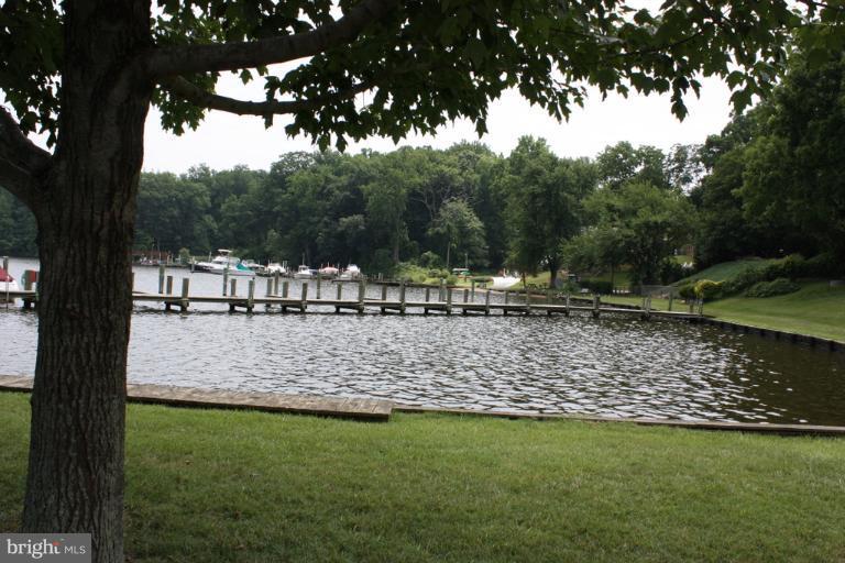 2755 Pinecrest Drive Riva, MD 21140 - Photo 15 of 22 Community