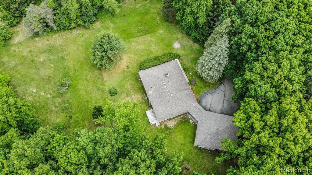 2456 Chilson Road Howell, MI 48843 - Photo 28 of 29