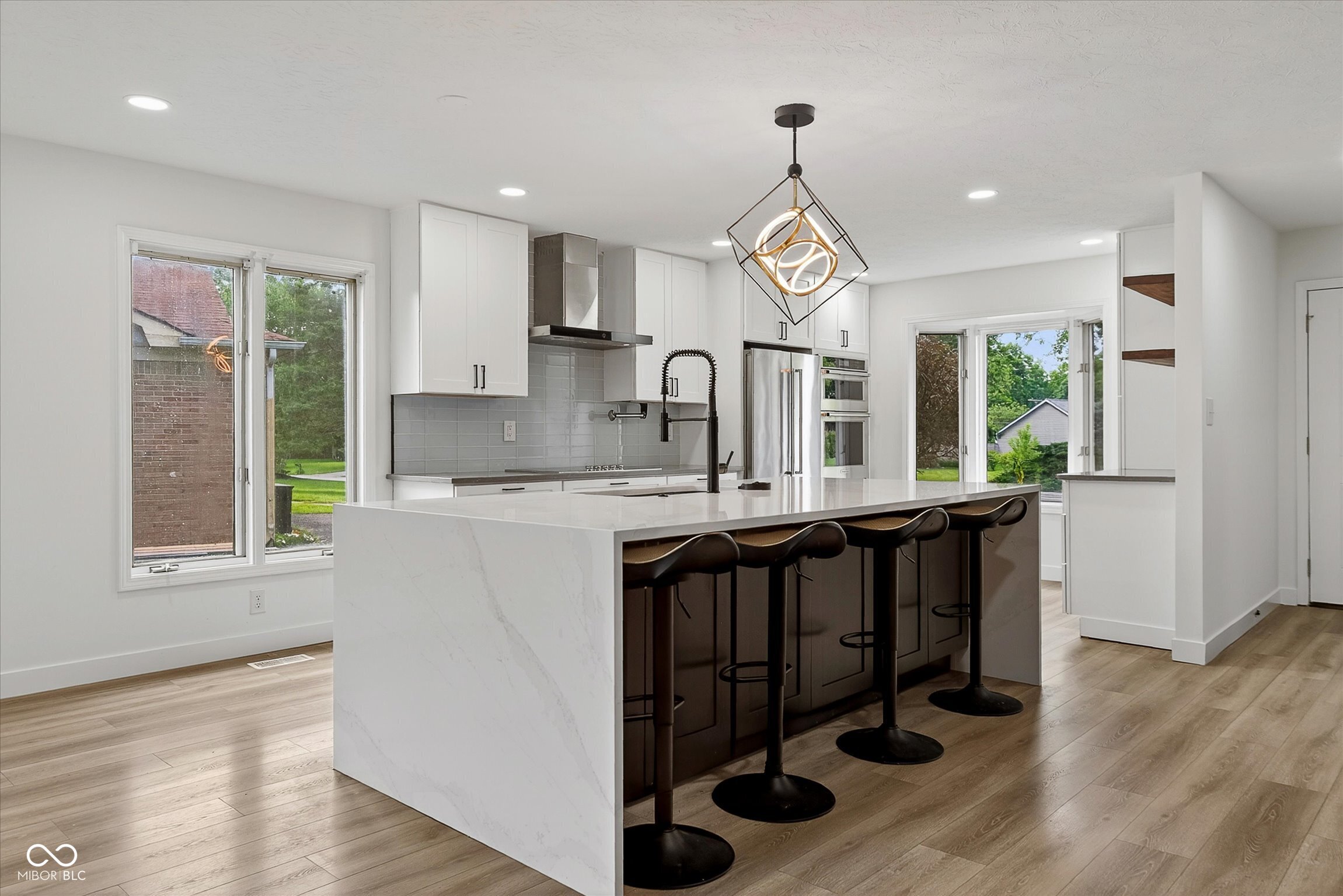 8425 Carthay Circle Fishers, IN 46038 - Photo 8 of 30