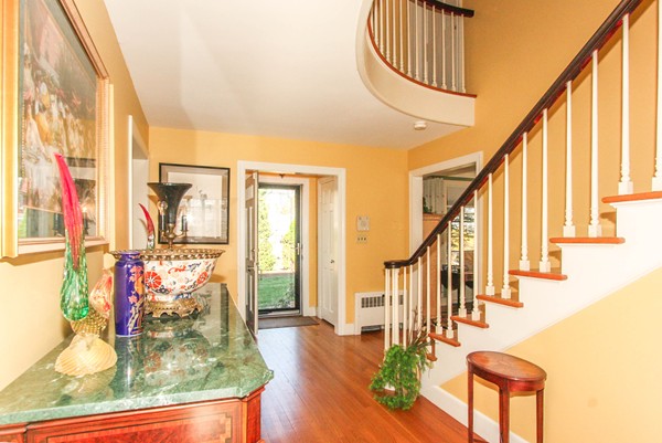 314 Longhill Street Springfield, MA 01108 - Photo 9 of 30