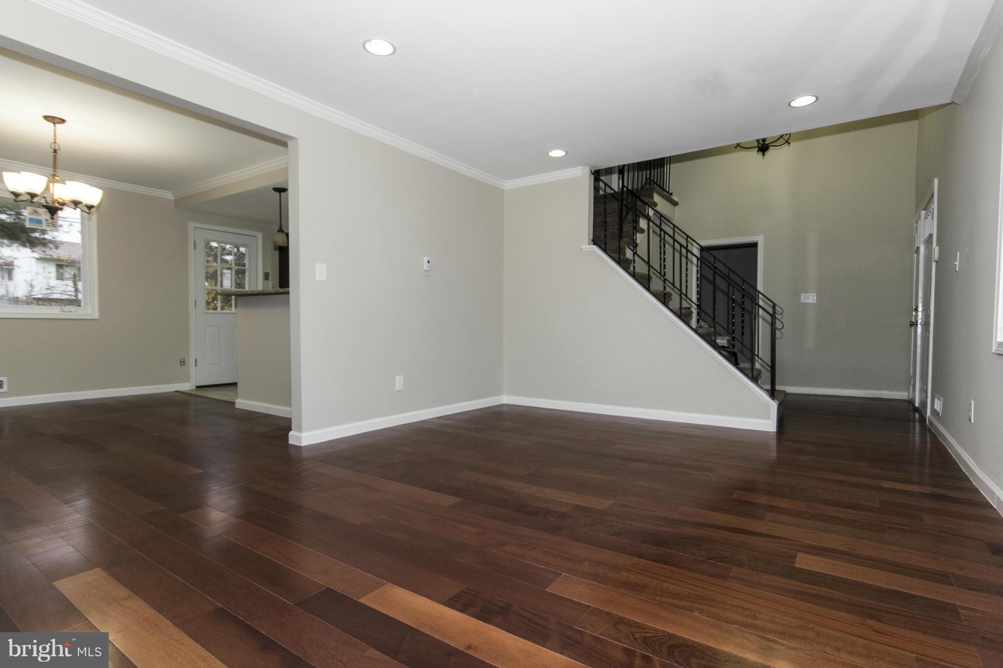 3933 Bryony Road Randallstown, MD 21133 - Photo 3 of 27 Living Room