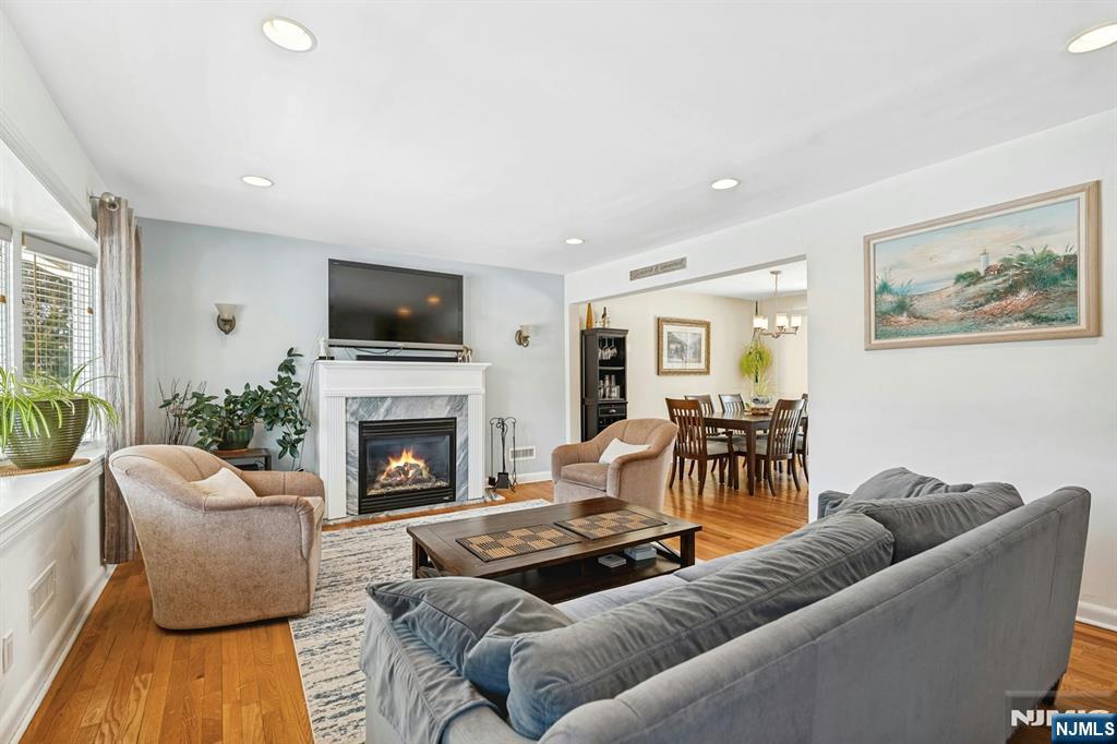 15 Pleasant Street Dumont, NJ 07628 - Photo 3 of 17