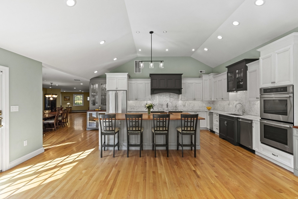 43 Emerson Road Winchester, MA 01890 - Photo 9 of 42 Gallery Image 9