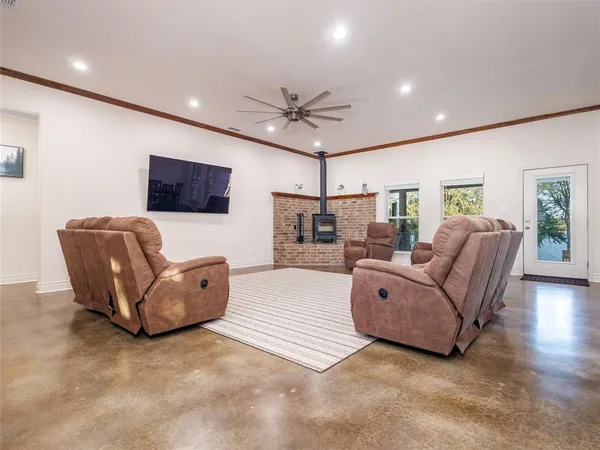 $1,389,000 | 10251 Cliff Drive, Brownwood, TX 76801