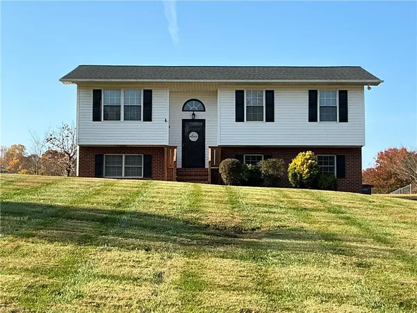 $271,000 | 1129 Kentland Drive, King, NC 27021