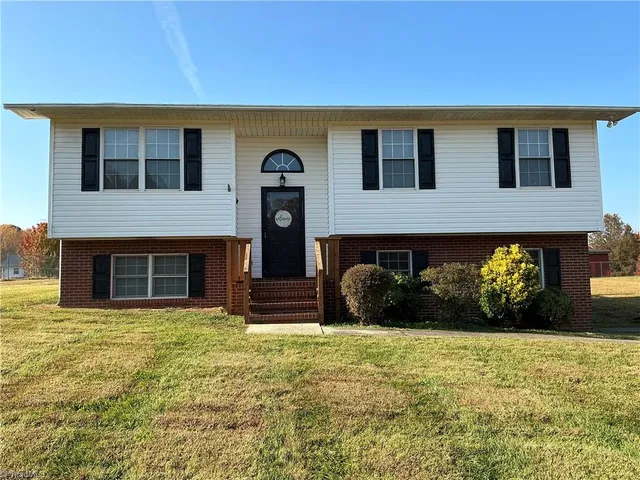 $268,000 | 1129 Kentland Drive, King, NC 27021