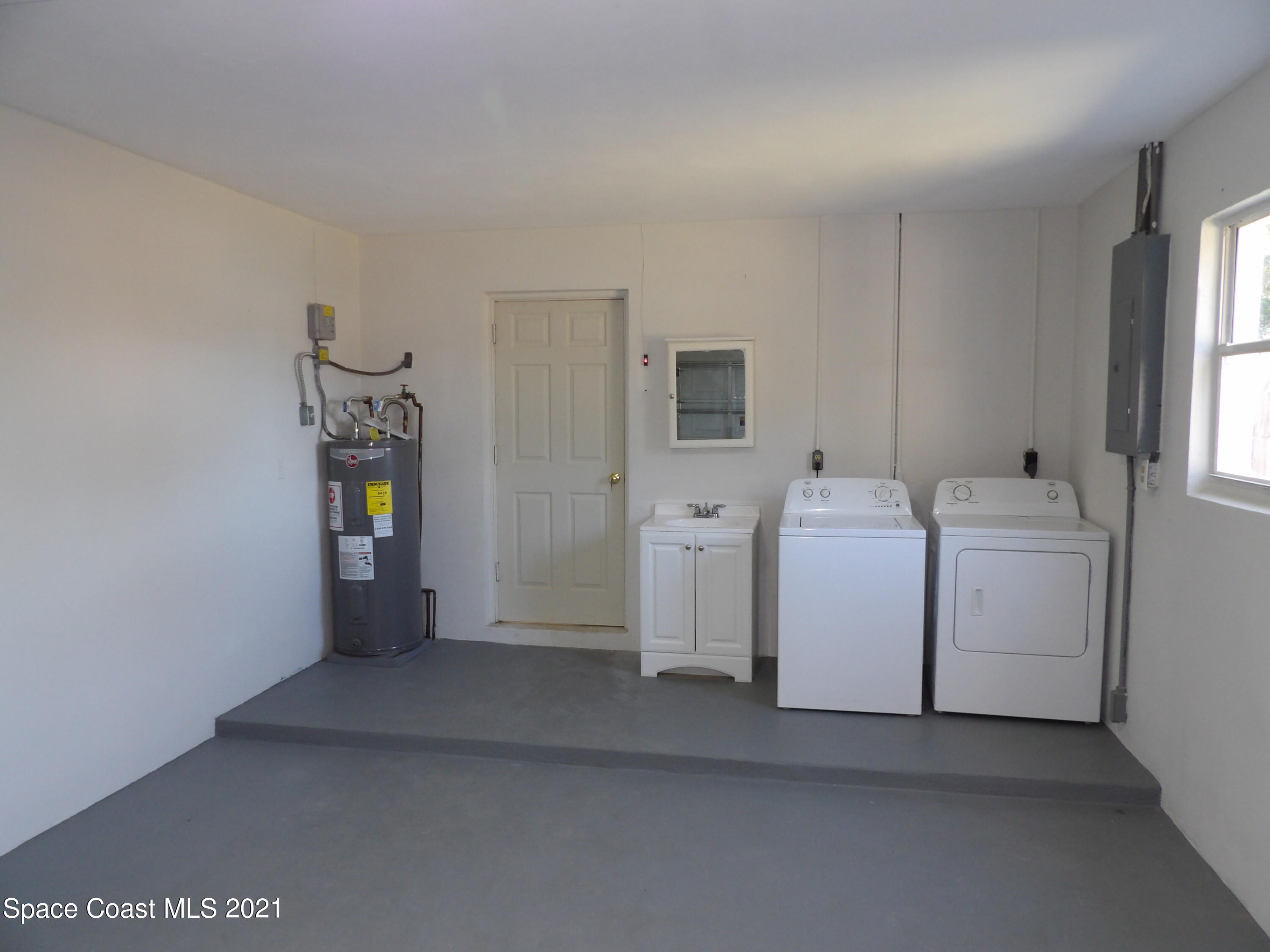 2826 Kosuth Road Northeast Palm Bay, FL 32905 - Photo 103 of 128 105_0102