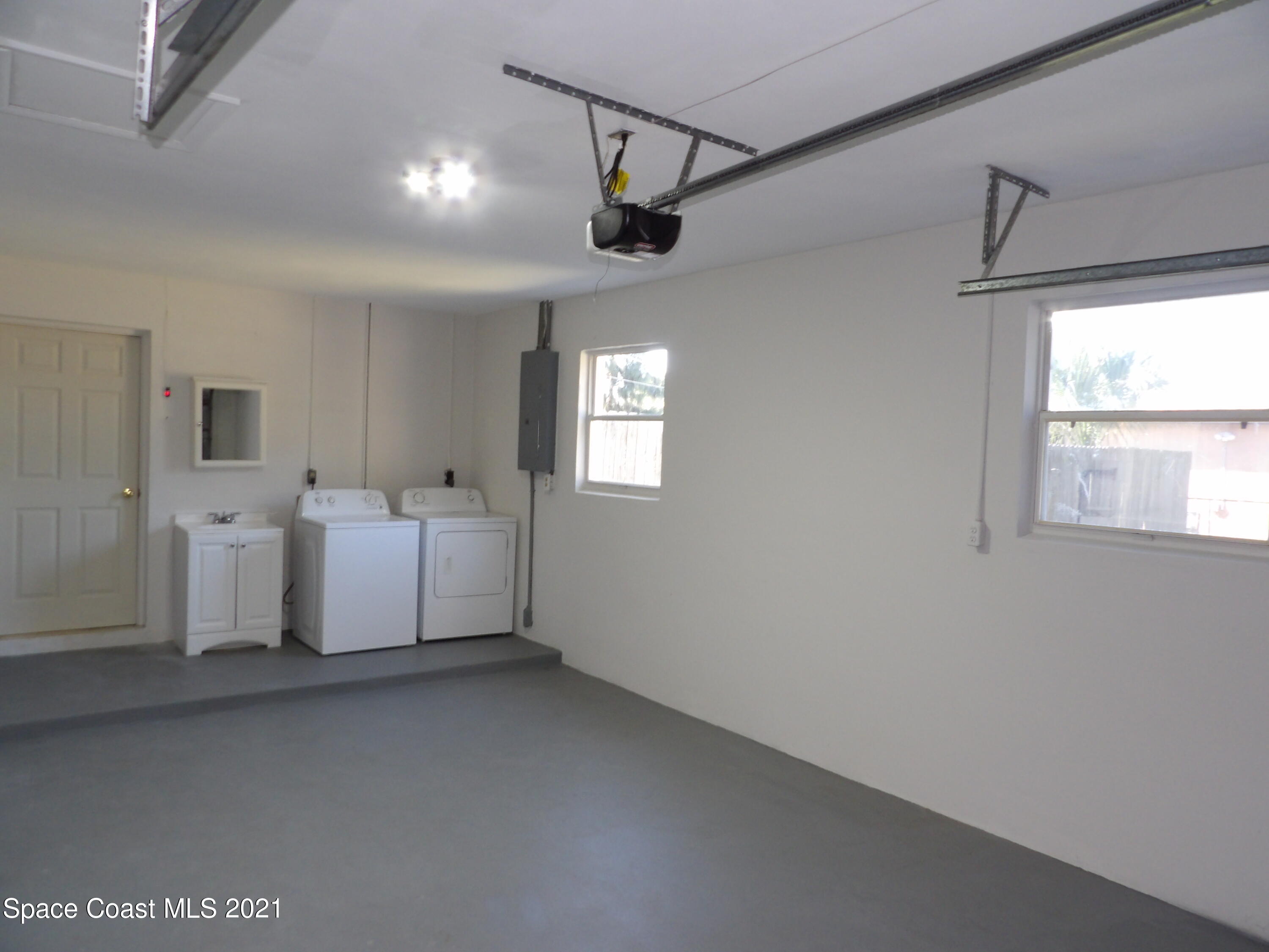 2826 Kosuth Road Northeast Palm Bay, FL 32905 - Photo 104 of 128 105_0103