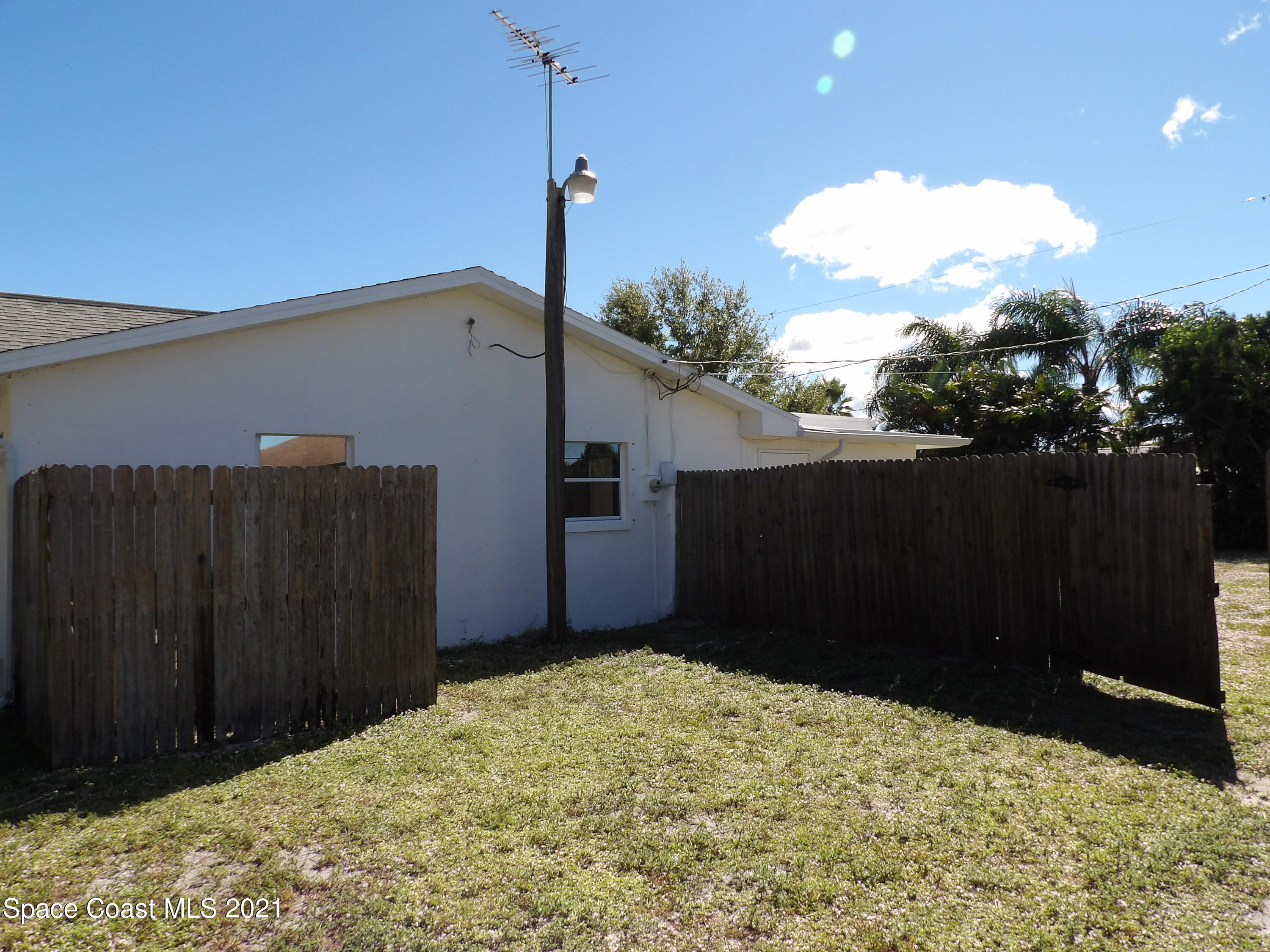 2826 Kosuth Road Northeast Palm Bay, FL 32905 - Photo 121 of 128 105_0120