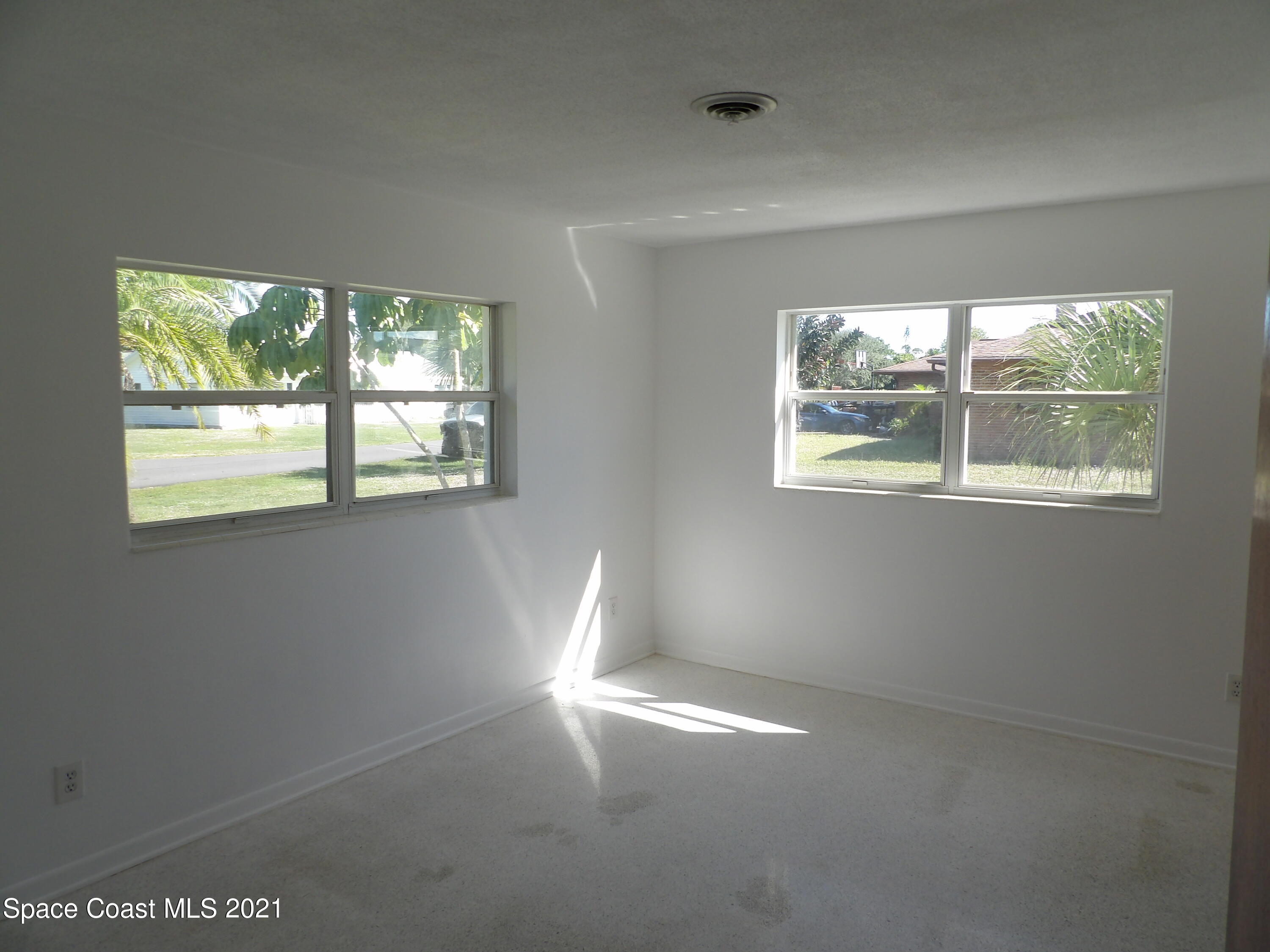 2826 Kosuth Road Northeast Palm Bay, FL 32905 - Photo 31 of 128 105_0030