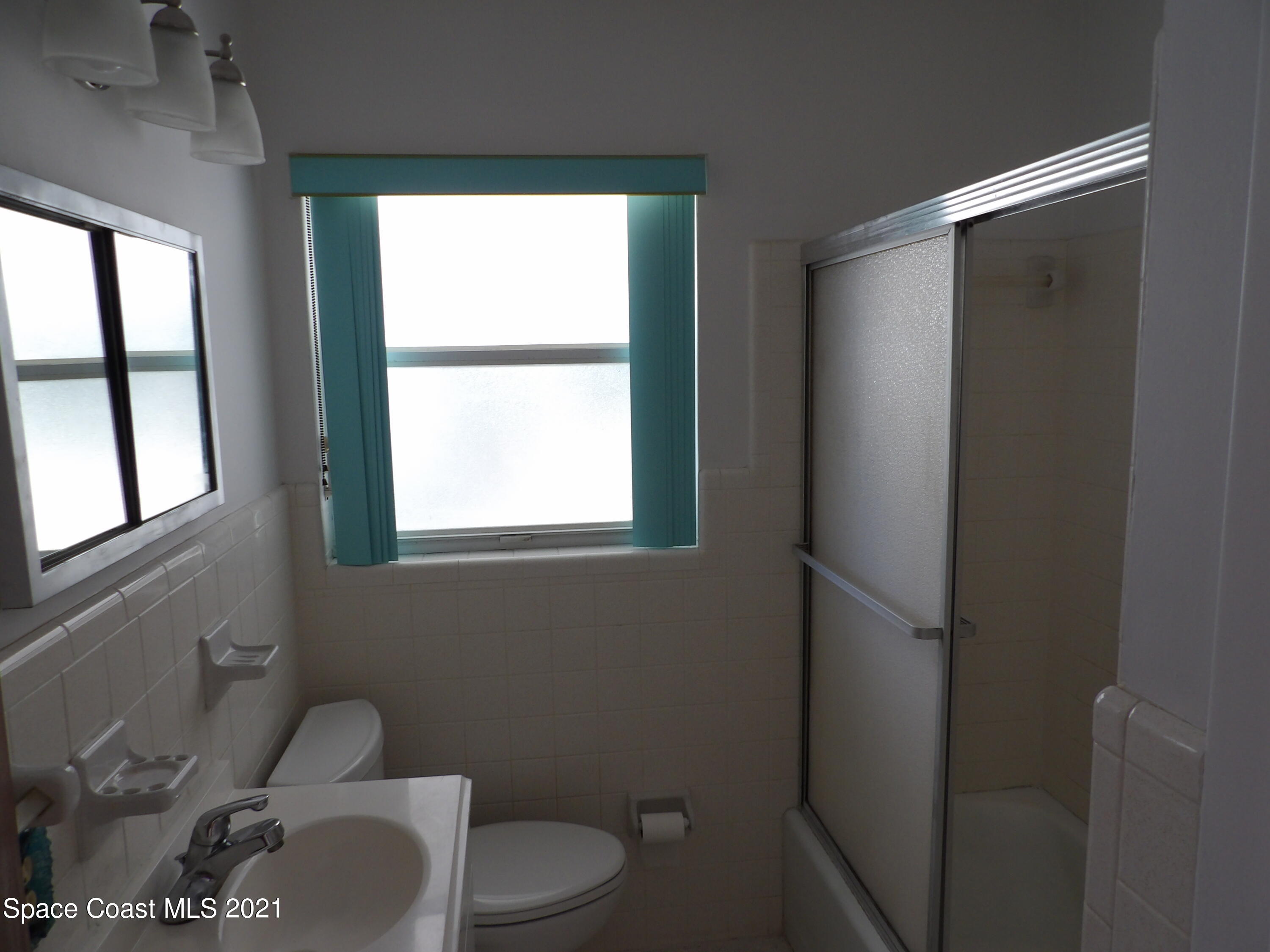 2826 Kosuth Road Northeast Palm Bay, FL 32905 - Photo 50 of 128 105_0049