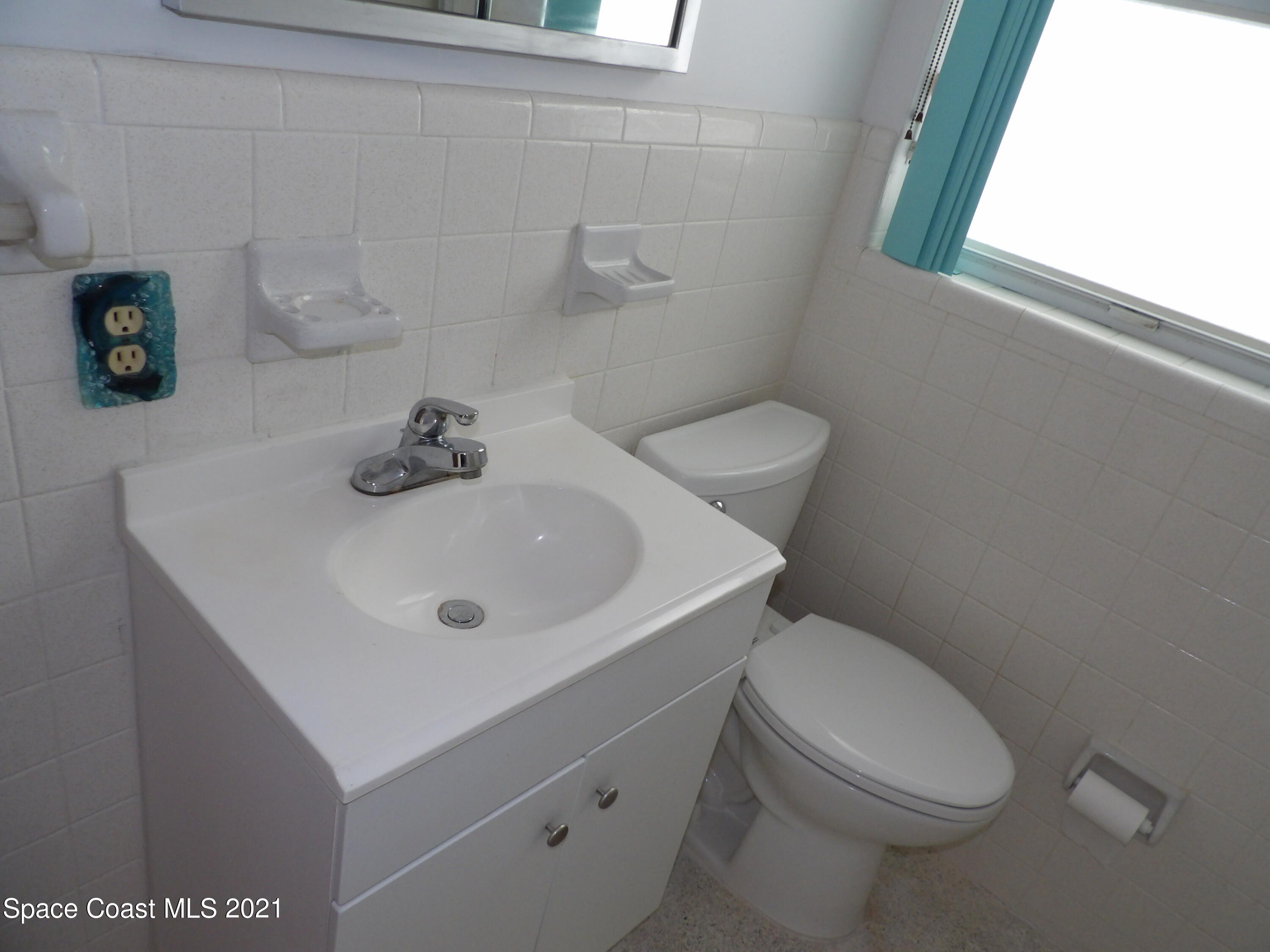 2826 Kosuth Road Northeast Palm Bay, FL 32905 - Photo 56 of 128 105_0055