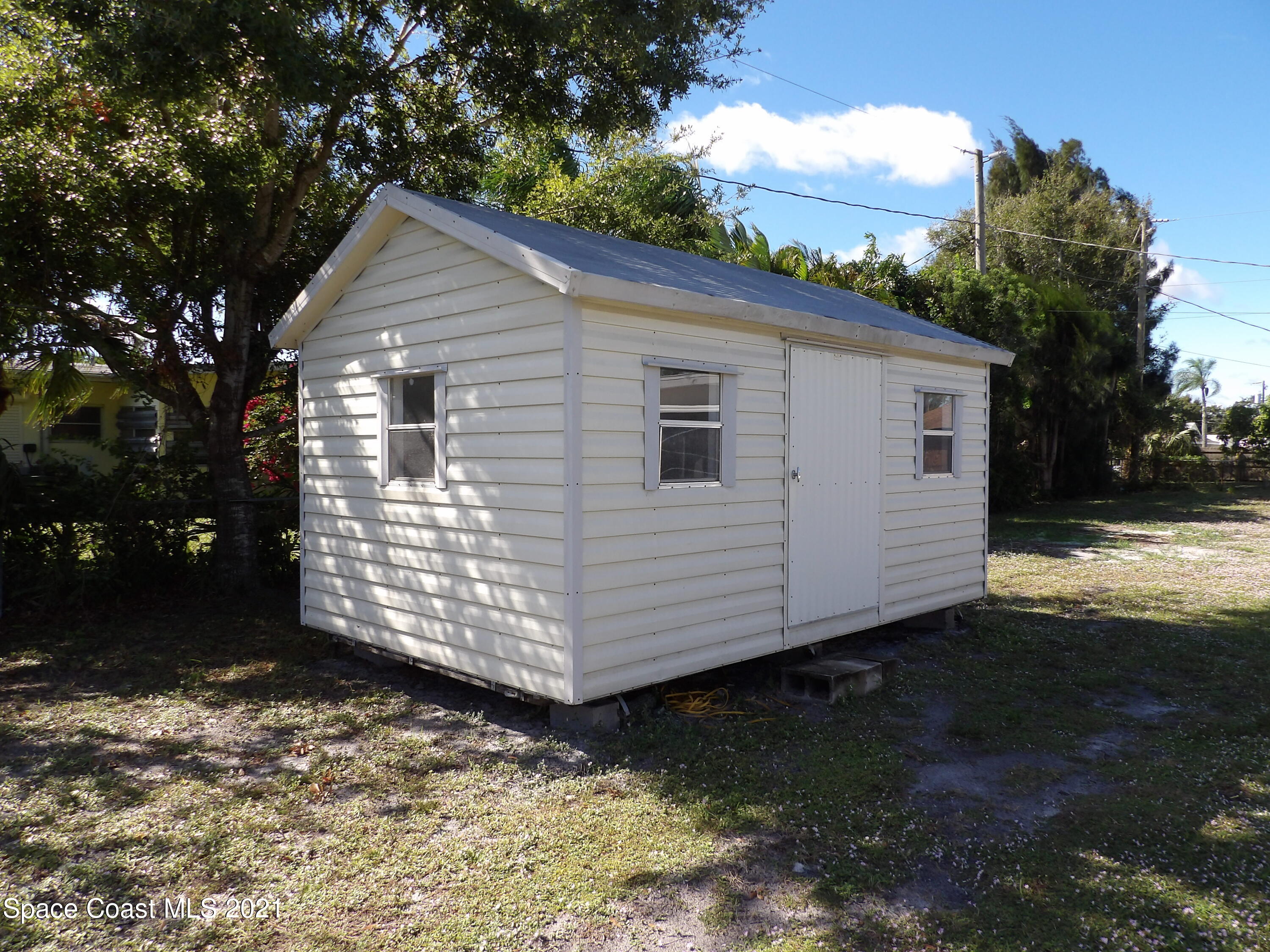 2826 Kosuth Road Northeast Palm Bay, FL 32905 - Photo 66 of 128 105_0065